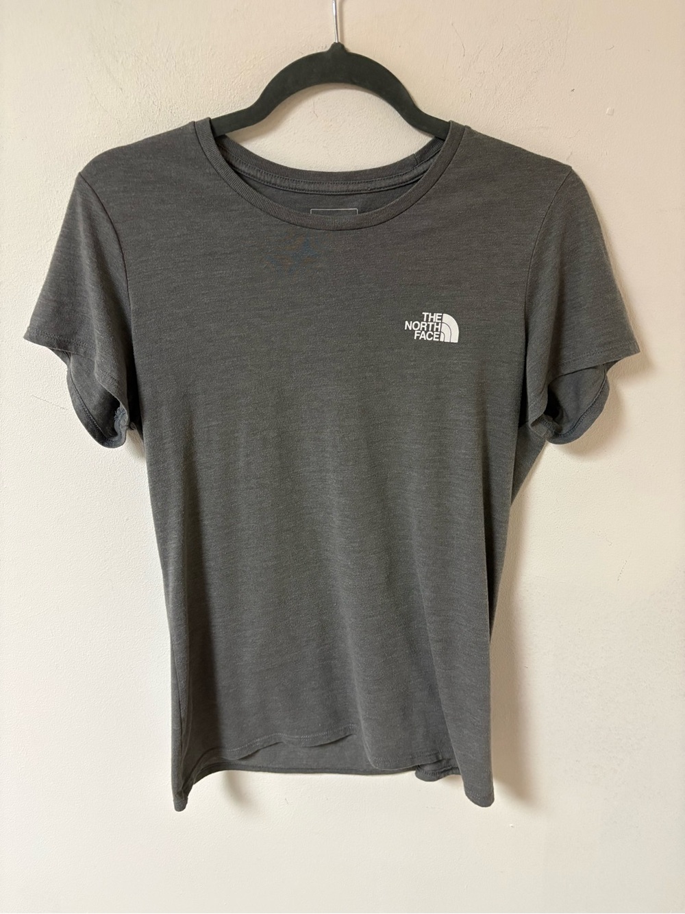 The North Face Women's Short Sleeve Tee - Charcoal Gray Medium